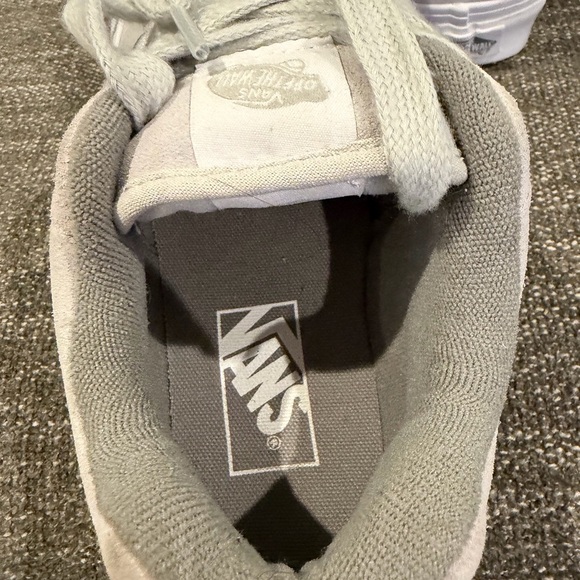 Vans Light Gray & silver Knu Skool Skate Sneakers - Picture 7 of 8